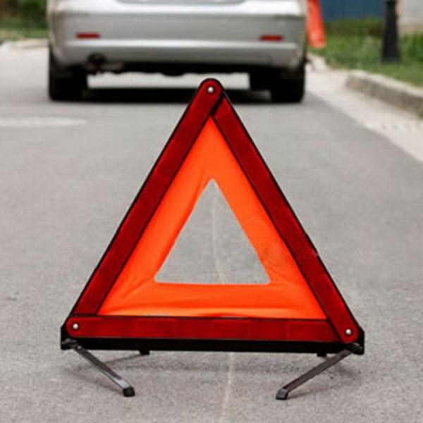 1Pce Practical Car Stop Sign Tripod Road Flasher Triangle Emergency Warning Sign Foldable Reflective Safety Roadside Lighting